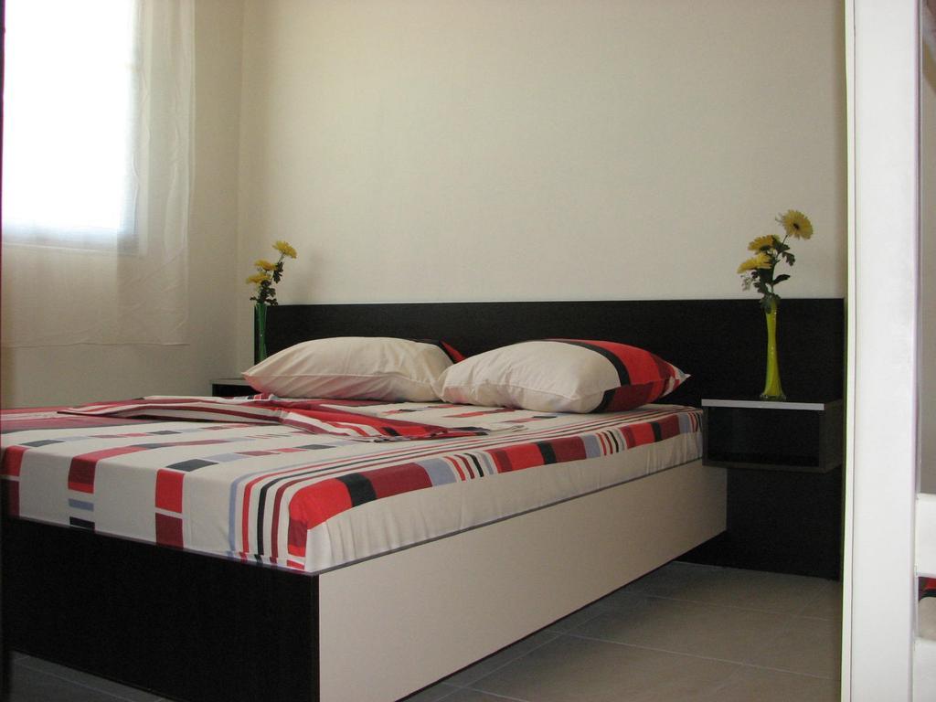 Velipojë Aparthotel Vila Tufi חדר תמונה