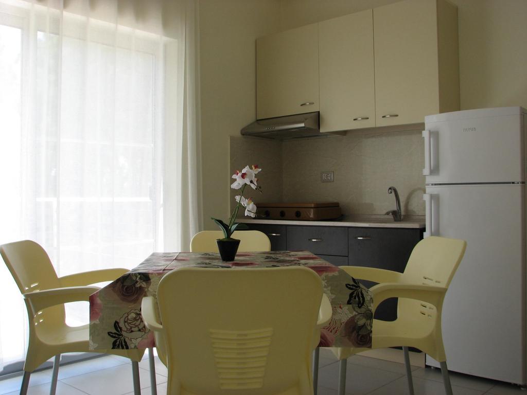 Velipojë Aparthotel Vila Tufi מראה חיצוני תמונה