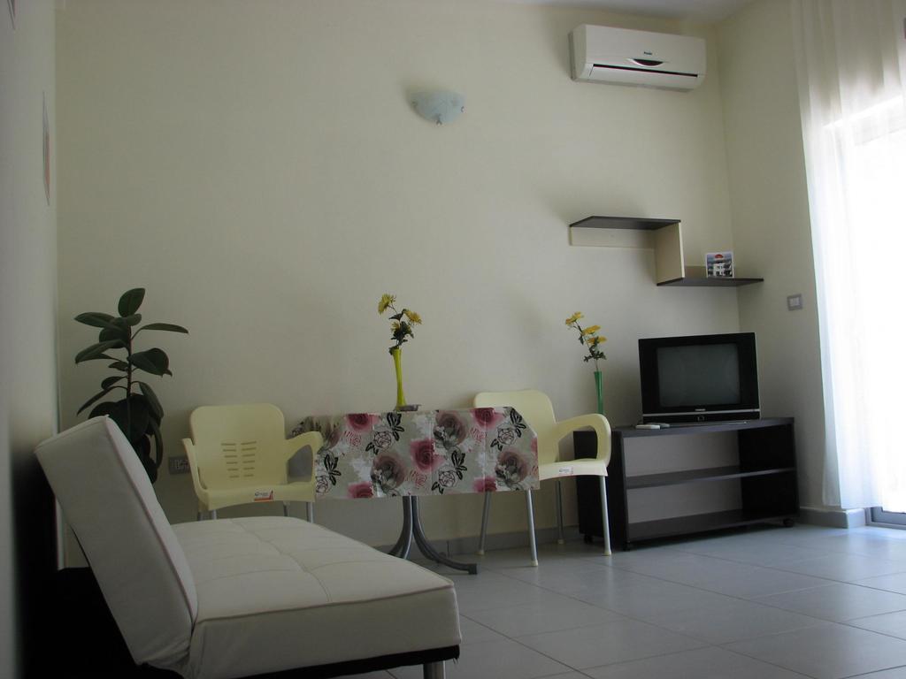 Velipojë Aparthotel Vila Tufi מראה חיצוני תמונה